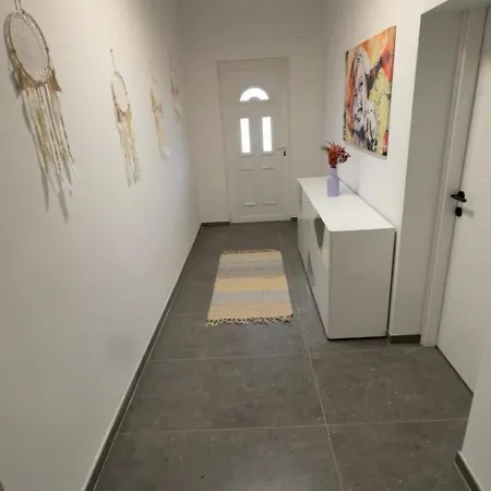 Apartment 85m2 Silence And Near To Sea